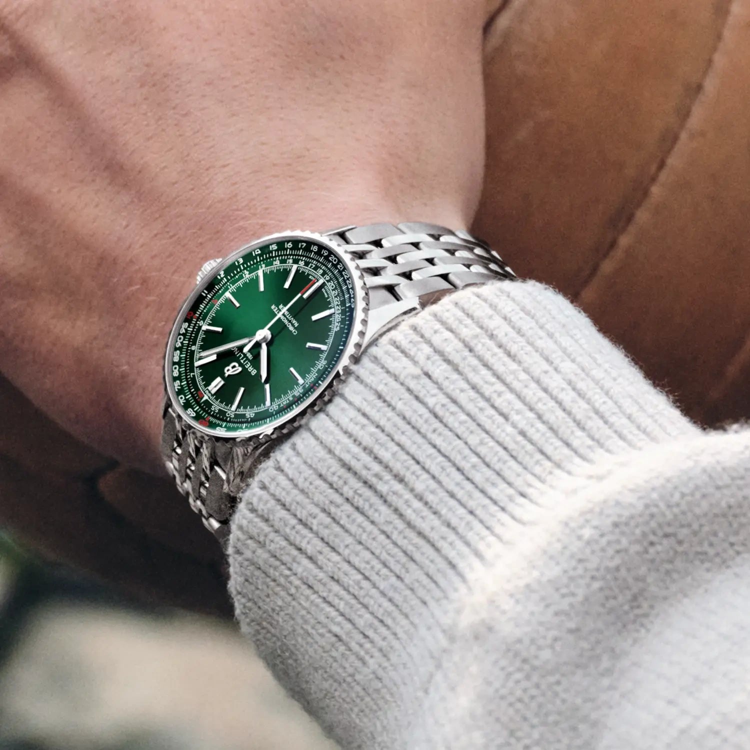 Breitling Navitimer Automatic 41 A17329371L1A1 — na zápästí