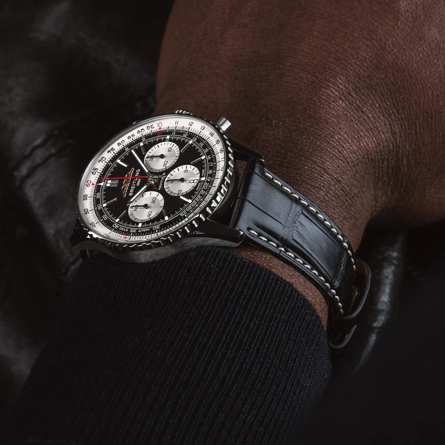 Breitling Navitimer B01 Chronograph AB0137211B1P1 — na zápästí