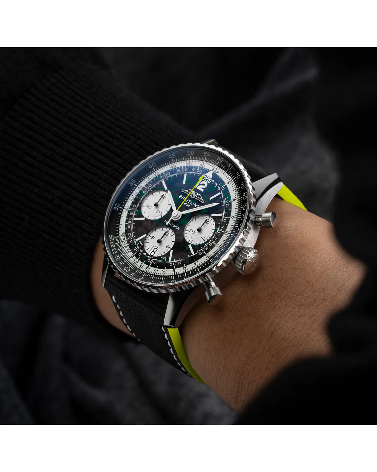 Breitling Navitimer B01 Chronograph 43 Aston Martin Aramco Formula One™ Team
