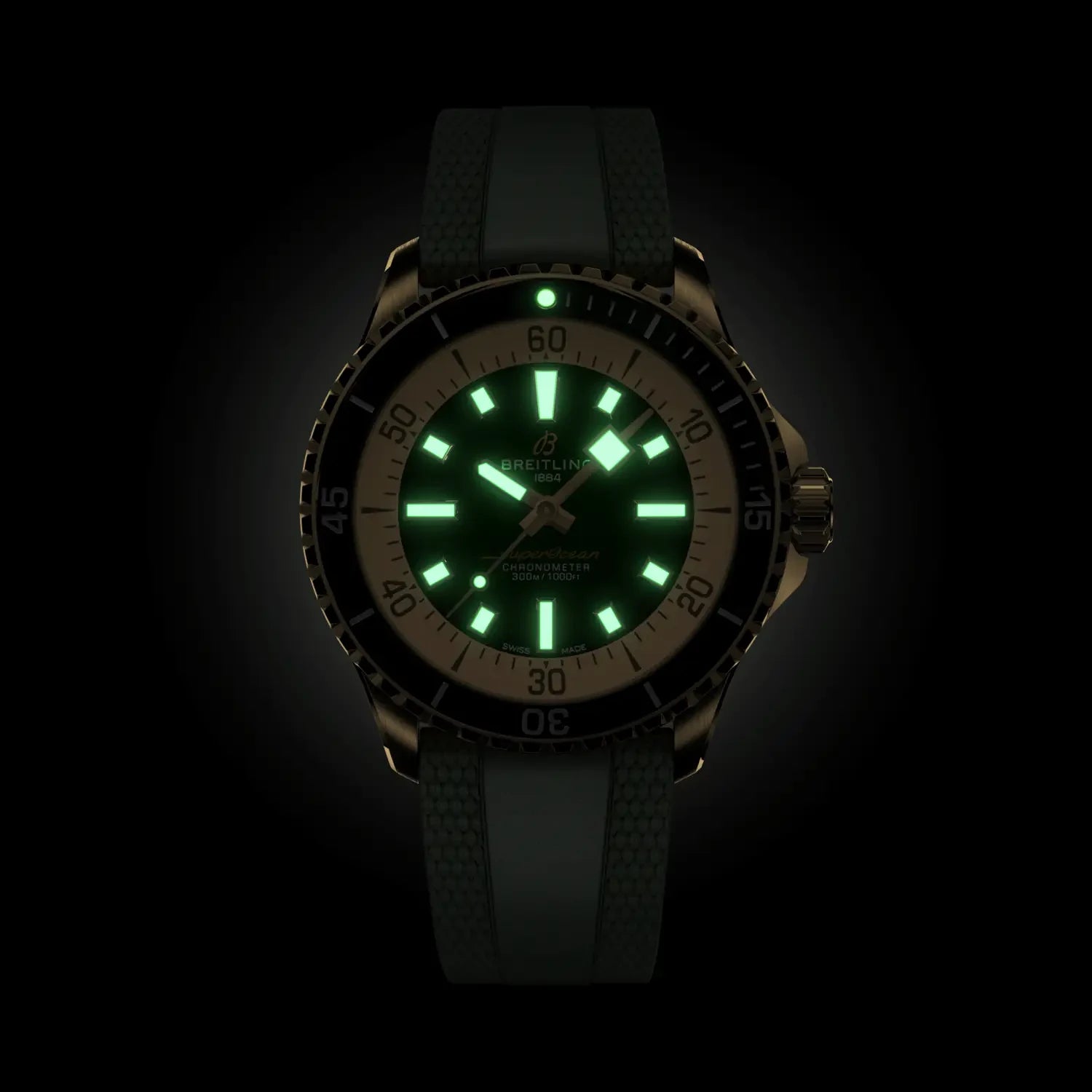 Breitling Superocean Automatic 42 N17375201L1S1 — lume shot