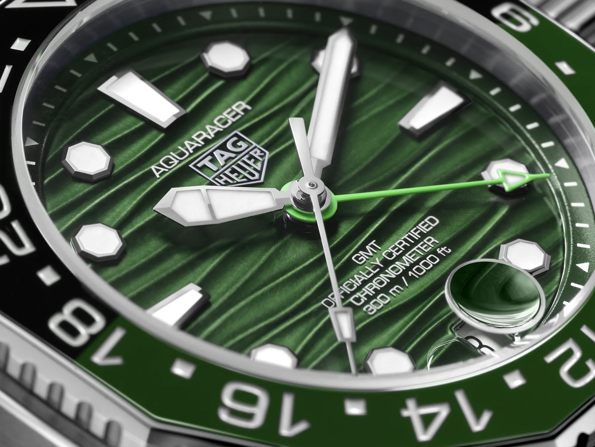TAG Heuer Aquaracer Professional 300 GMT 42 mm